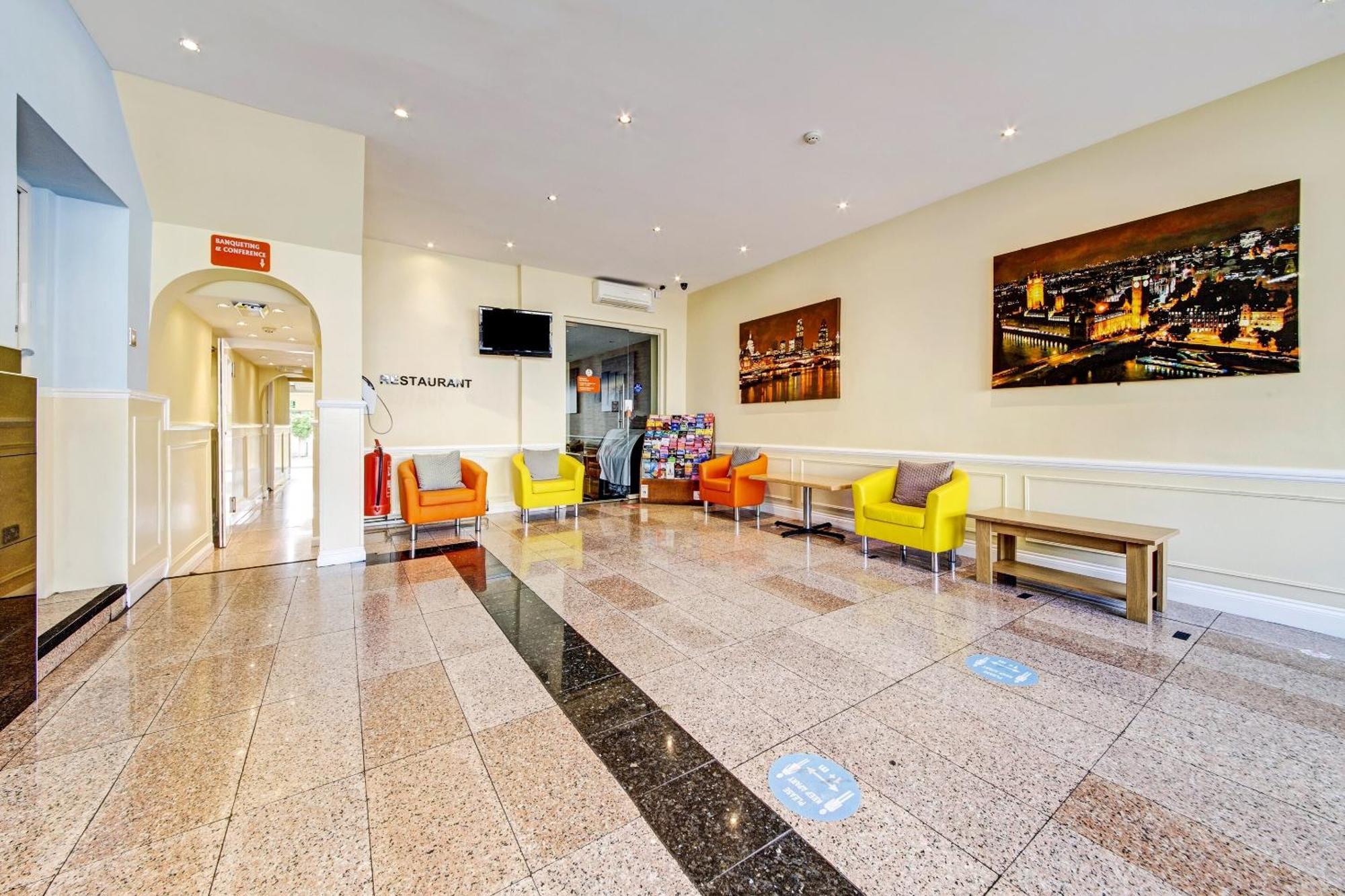 Oyo Bostons Manor Hotel, Hanwell London Гринфорд Экстерьер фото